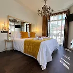 Claren's Boutique Πανσιόν Cangas De Narcea