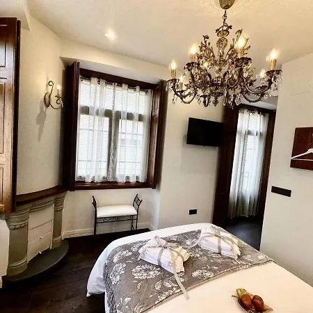 Claren's Boutique * Cangas De Narcea