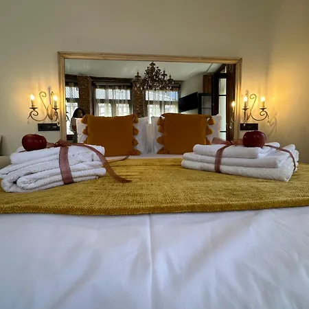 Claren's Boutique 3* Кангас-дель-Нарсеа