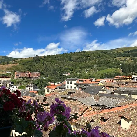 בית הארחה Claren's Boutique